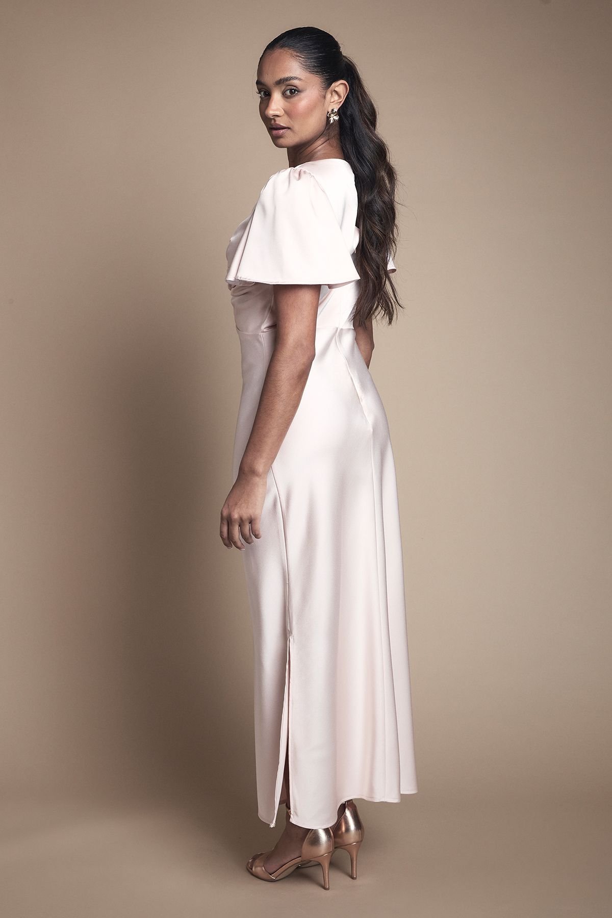 Oasis Oasis Women's Satin Twist Front Angel Sleeve Midi Bridesmaid Dress in Blush - 3