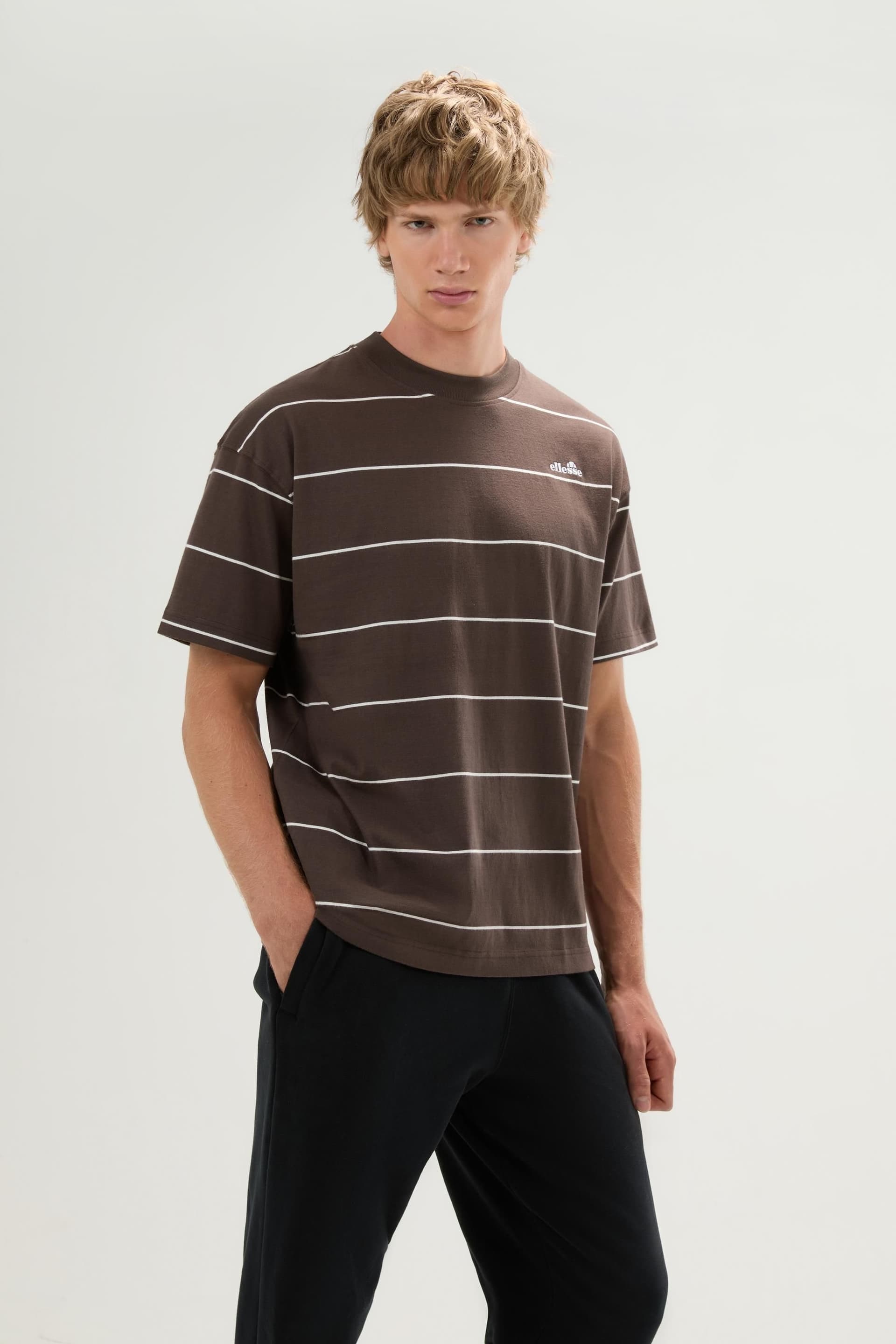 Ellesse Ellesse Men's Suisio T-Shirt in Dark Brown
