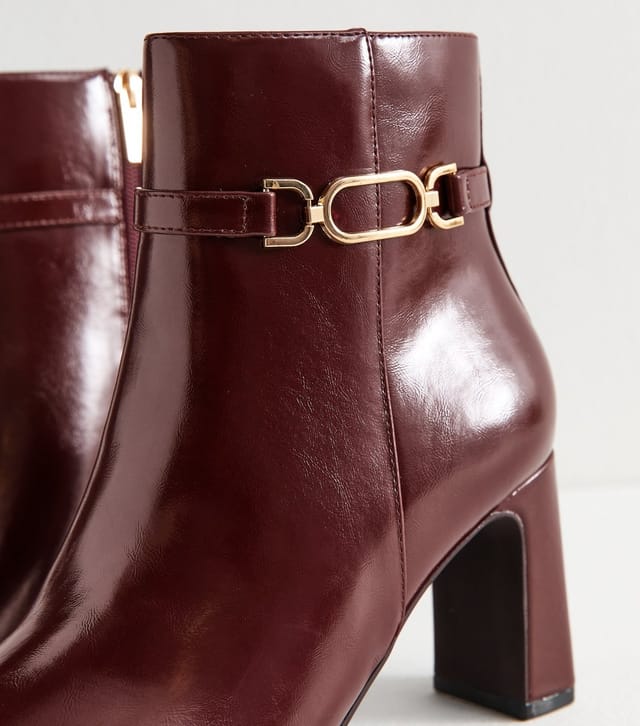 New Look Women's Wide Fit Burgundy Faux Leather Chain Trim Ankle Boots New Look - 3