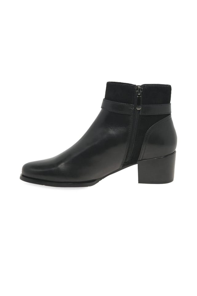 Regarde le Ciel Regarde Le Ciel Women's 'Jolene 23' Ankle Boots in Black - 2