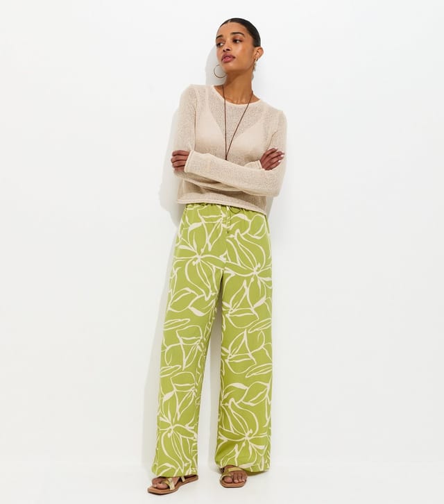 New Look Women's Green Crepe Sketch Floral Print Wide Leg Trousers New Look - 3