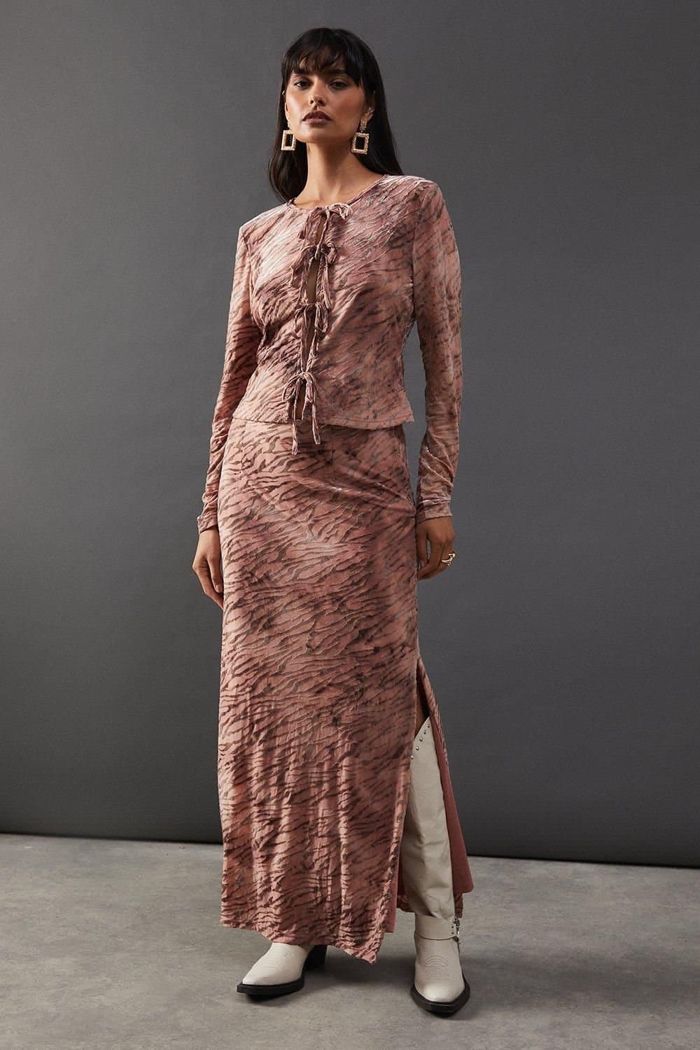 Warehouse Warehouse Women's Burnout Velvet Column Maxi Skirt in Zebra