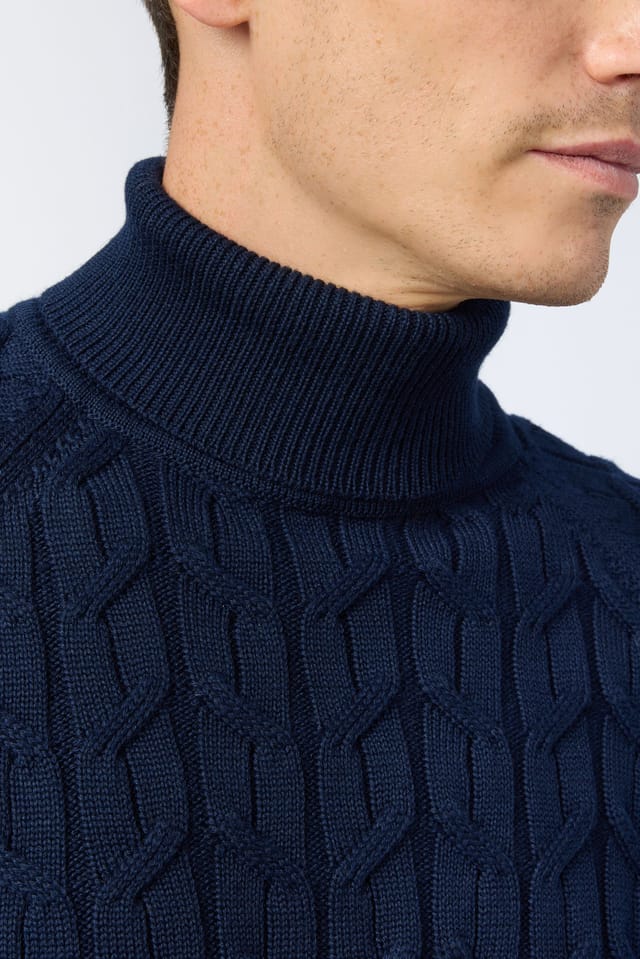Melka Melka Men's Cable Knit Jumper in Navy - 3