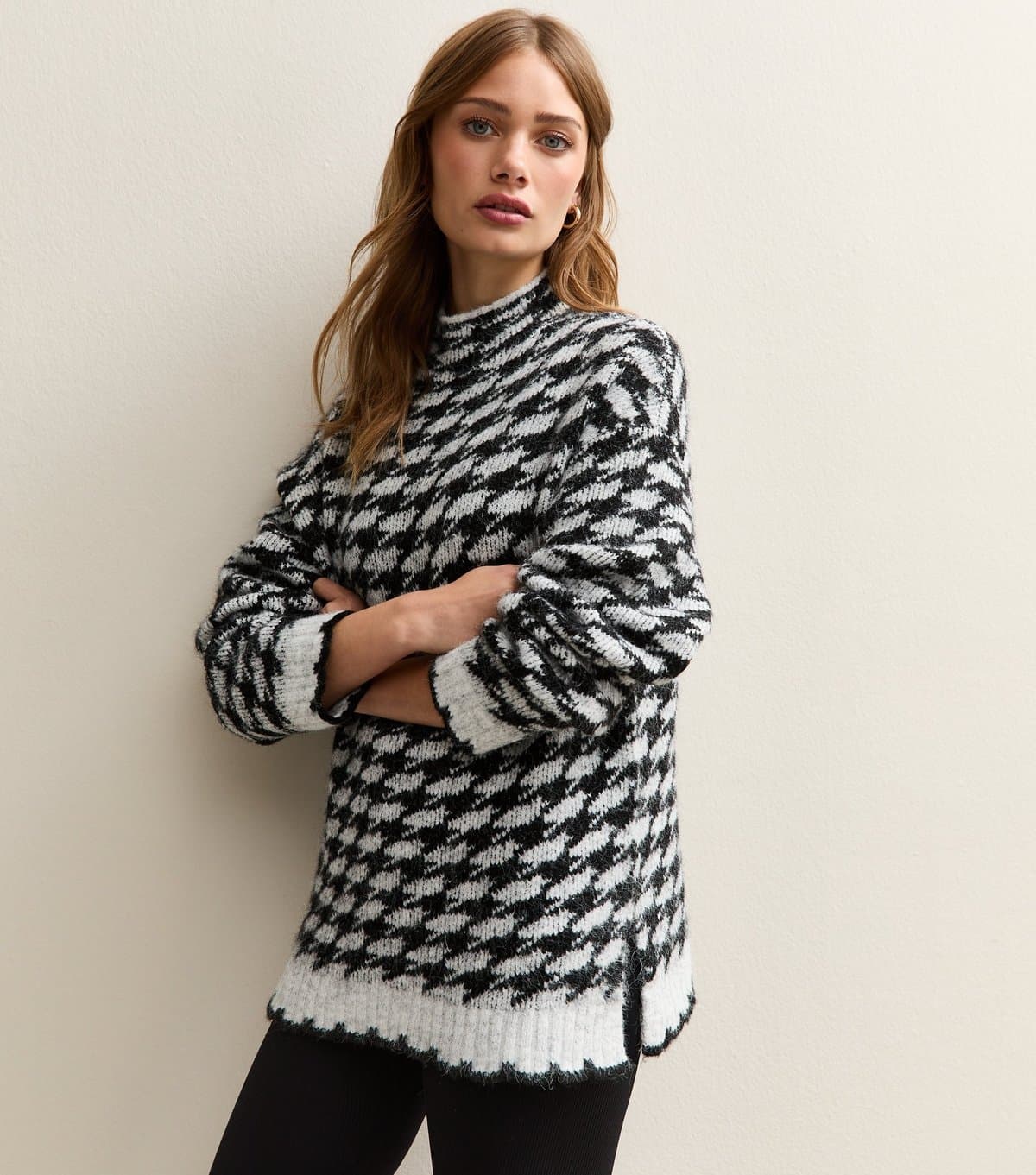 New Look Women's Grey Houndstooth High Neck Jumper New Look