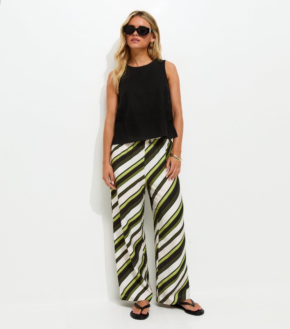 New Look Women's Petite Green Diagonal Stripe Wide Leg Trousers New Look