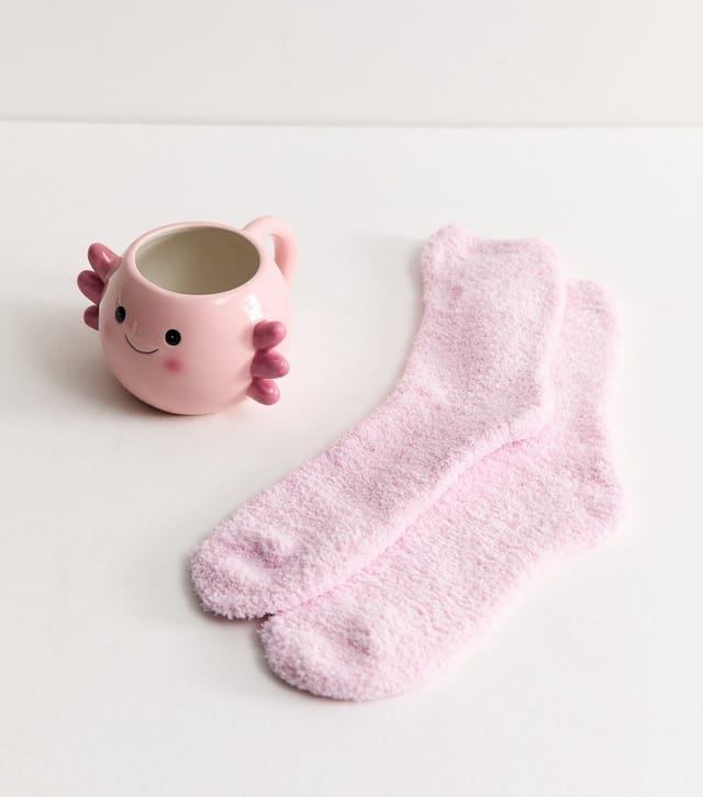 New Look Pink Axolotl Mug and Fluffy Socks Set New Look - 2
