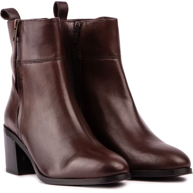 SOLE SOLE Women's Greer Zip Boots in Brown - 3