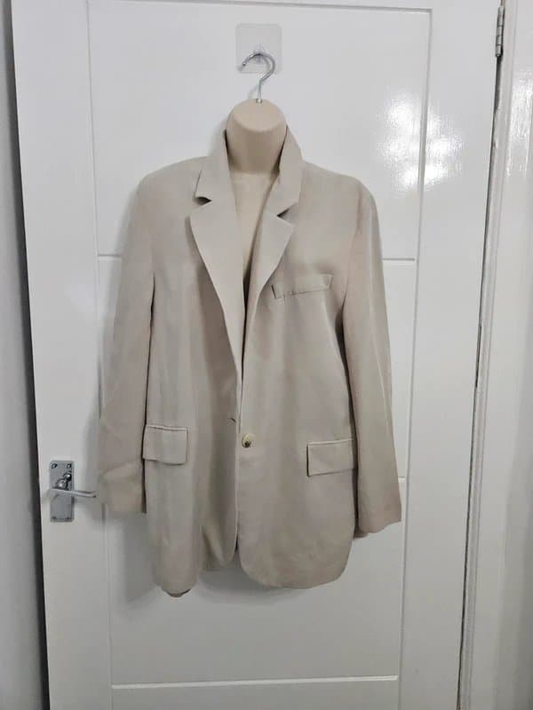 Zara Zara beige blazer jacket outerwear small dressy smart casual going out