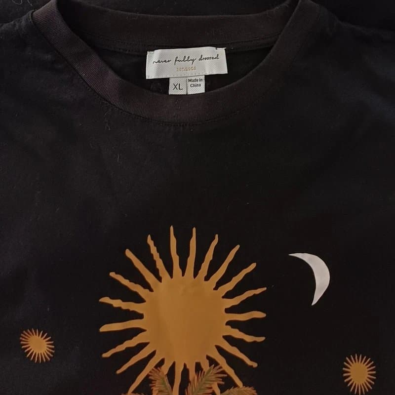 Never Fully Dressed Never Fully Dressed Running Wild Cotton T-shirt - size XL (18/20)