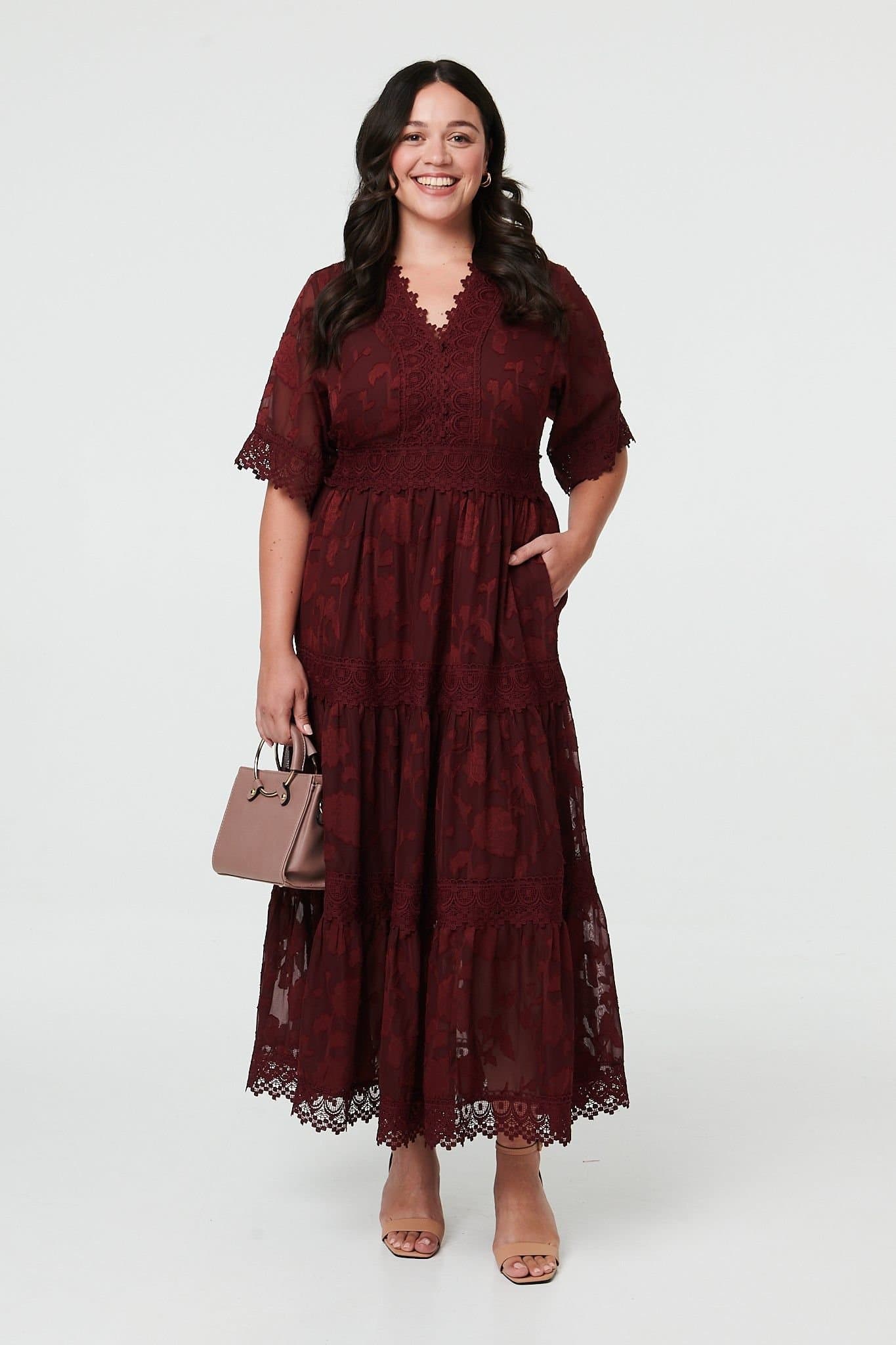 Izabel London Izabel London Women's Curve Floral Lace 1/2 Sleeve Maxi Dress in Red