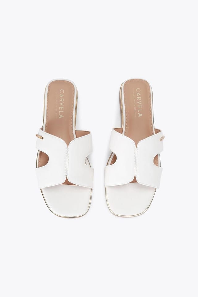 Carvela Carvela Women's 'Rivo' Flats in Cream - 2
