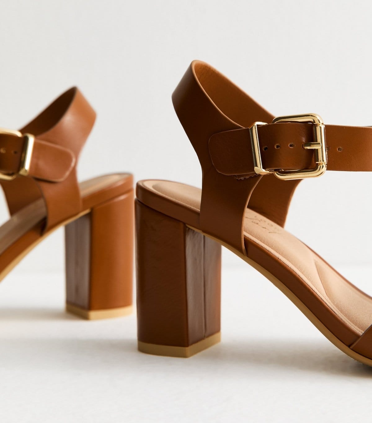 New Look Women's Wide Fit Camel Faux Leather Block Heel Sandals Vegan New Look - 4