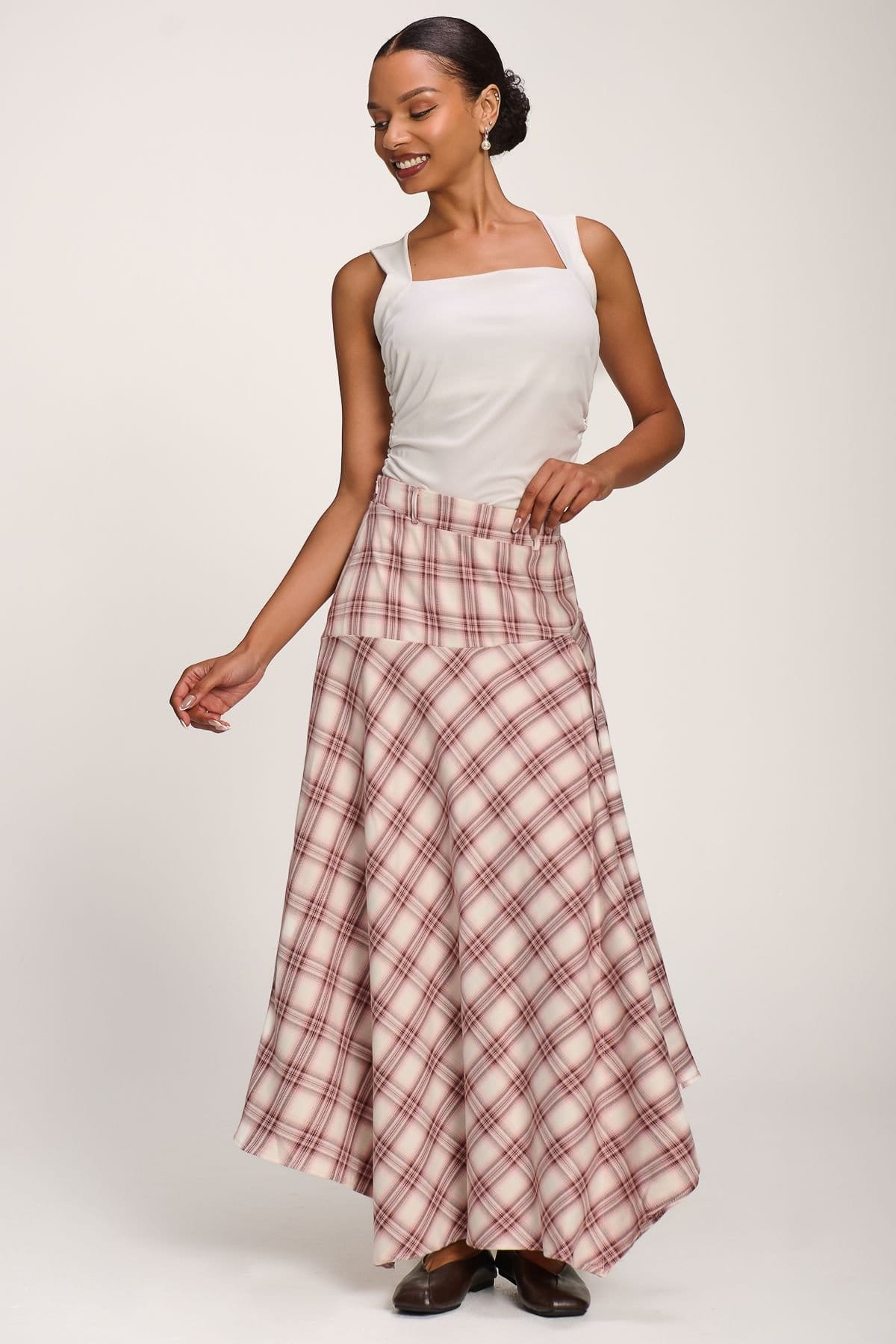 Jolie Moi Jolie Moi Women's Asymmetric Check Maxi Skirt in Pale Pink - 4