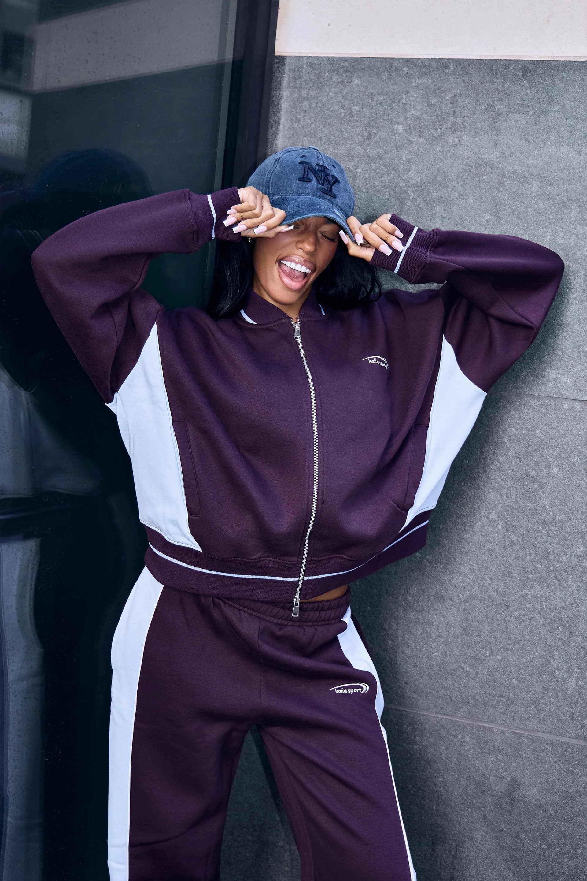 Kaiia Kaiia Contrast Boxy Bomber Style Sweatshirt Burgundy & Baby Blue
