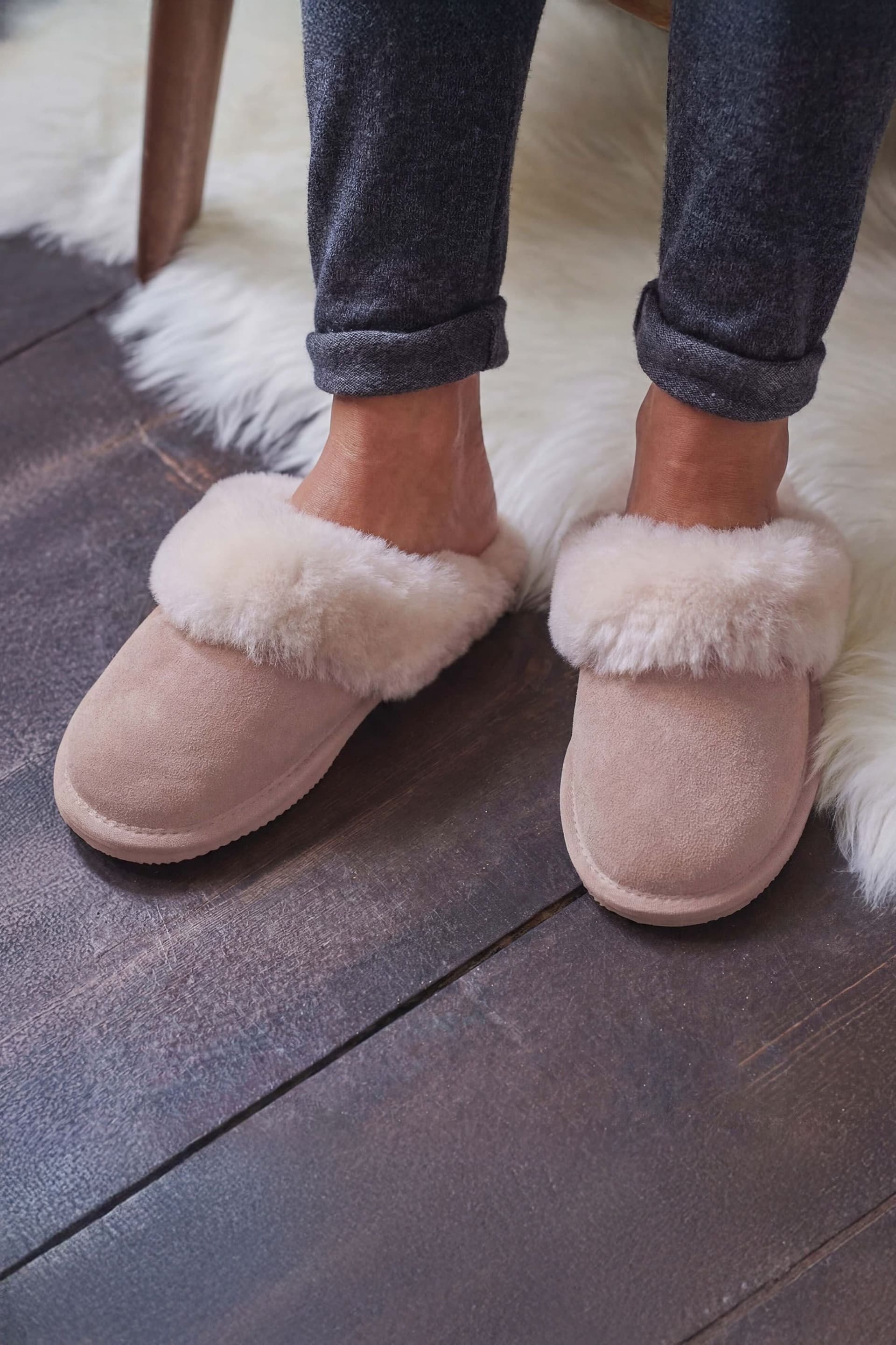 WoolOvers WoolOvers Women's Light Pink Sheepskin Mule Slipper