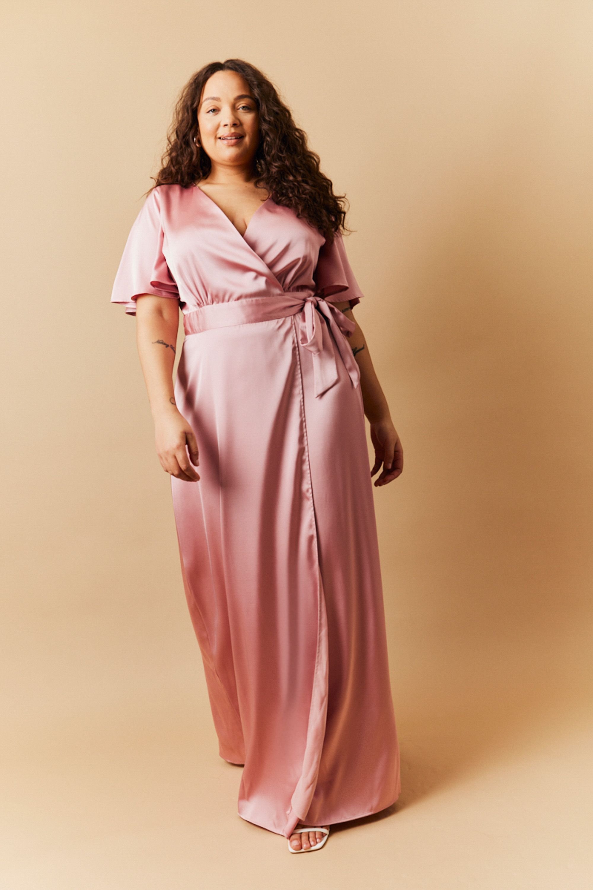 In The Style In The Style Women's Satin Wrap Tie Angel Sleeve Maxi Dress in Pink - 2