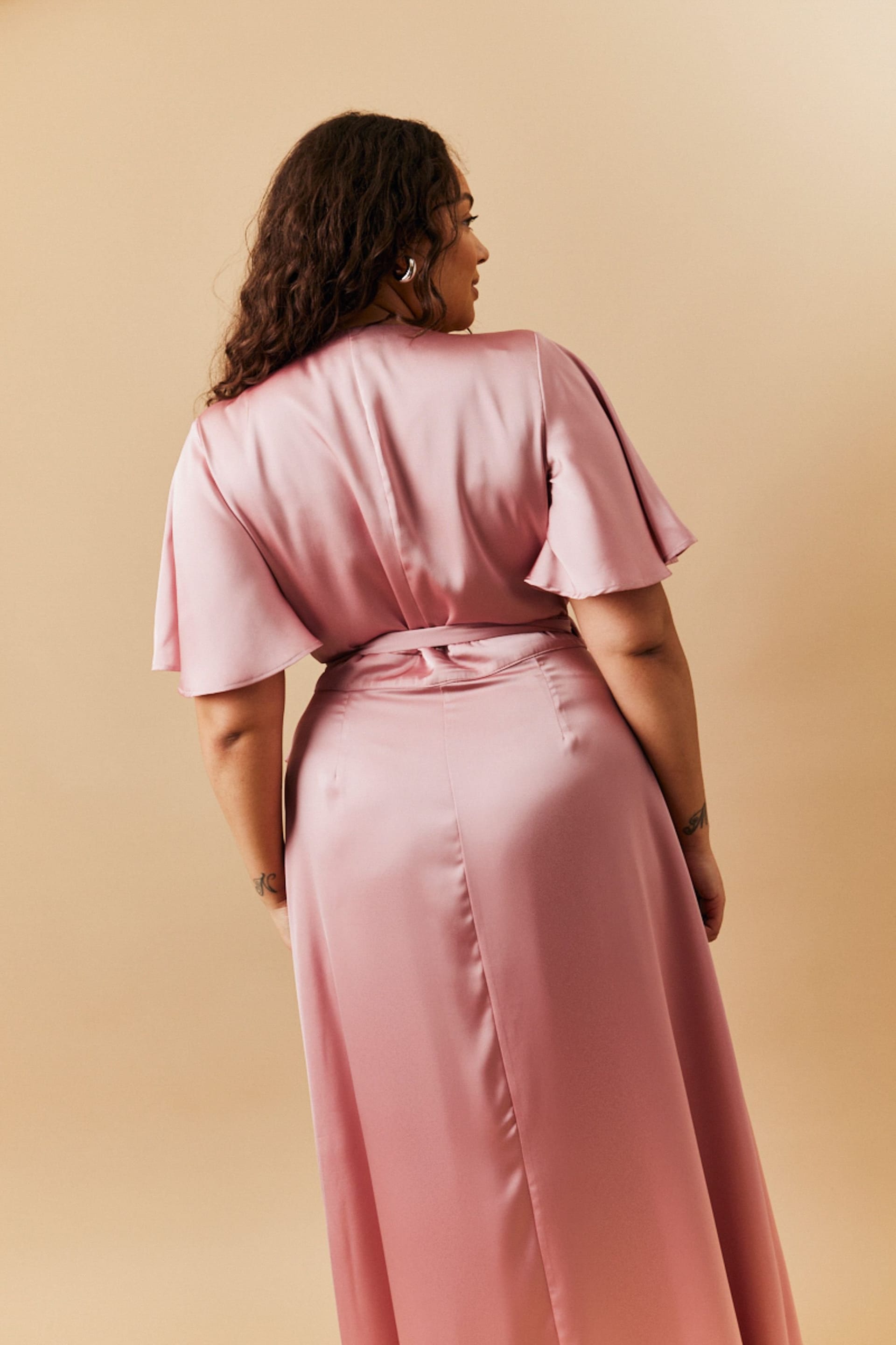 In The Style In The Style Women's Satin Wrap Tie Angel Sleeve Maxi Dress in Pink - 4