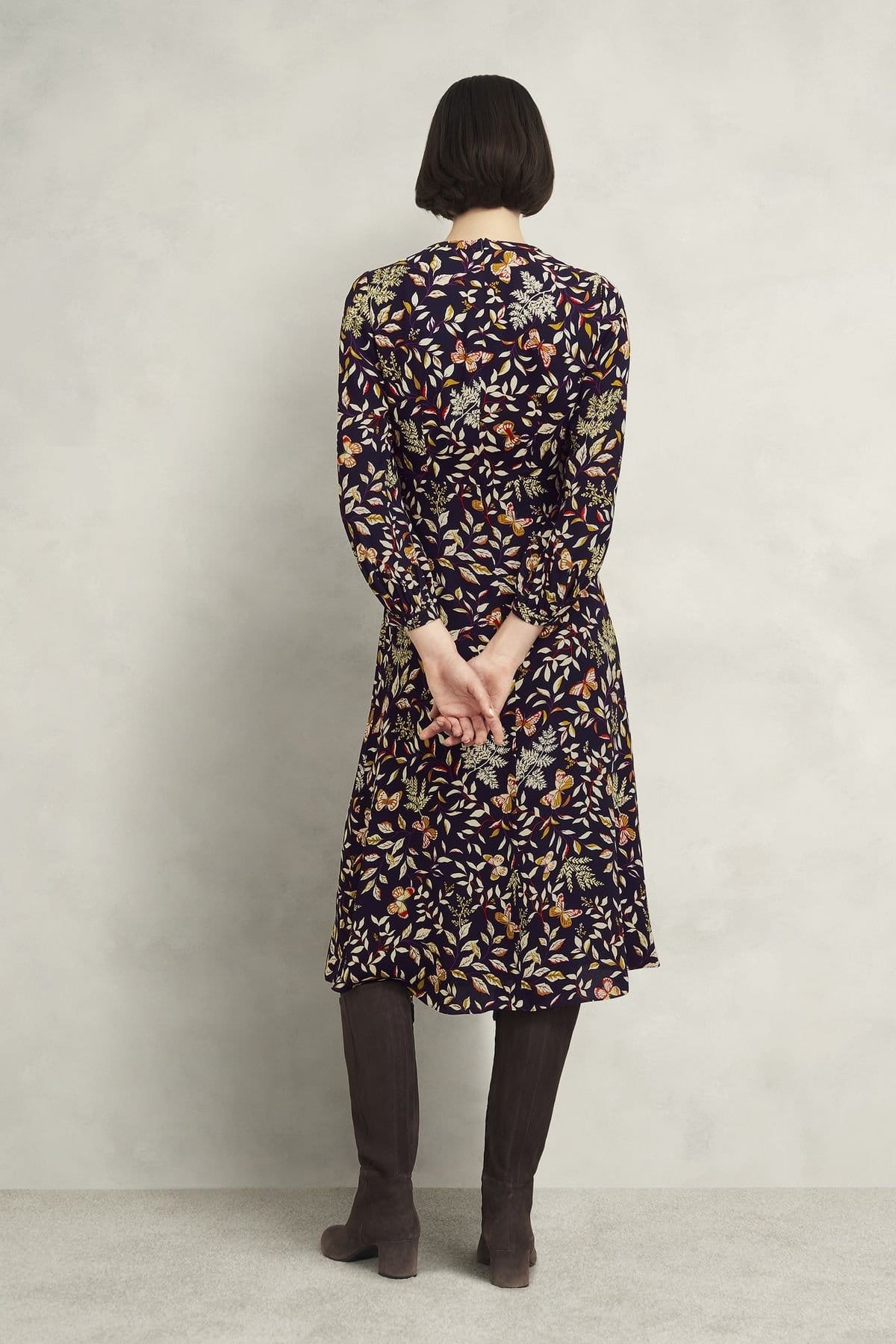 Hobbs London Hobbs London Women's Zainah V-Neck Midi Dress in Dark Navy - 4