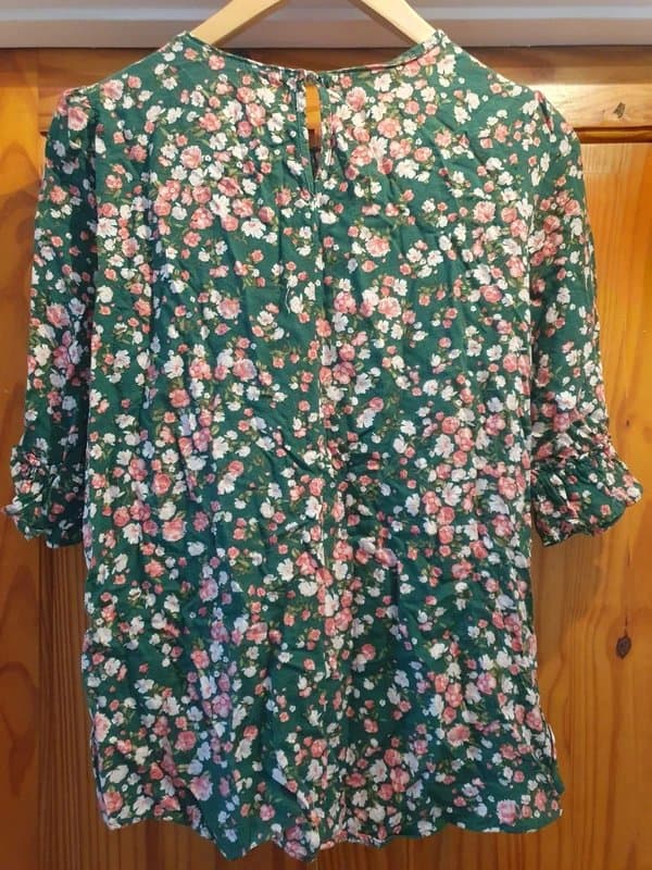 M&Co M&Co Green Pink Floral Viscose Blouse Top UK 14 Frill Cuffs