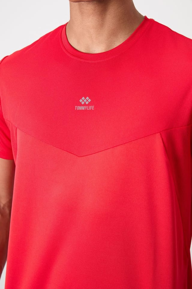 Tommy Life Tommy Life Men's Solid Polyester Crew Neck T-Shirt in Red - 2