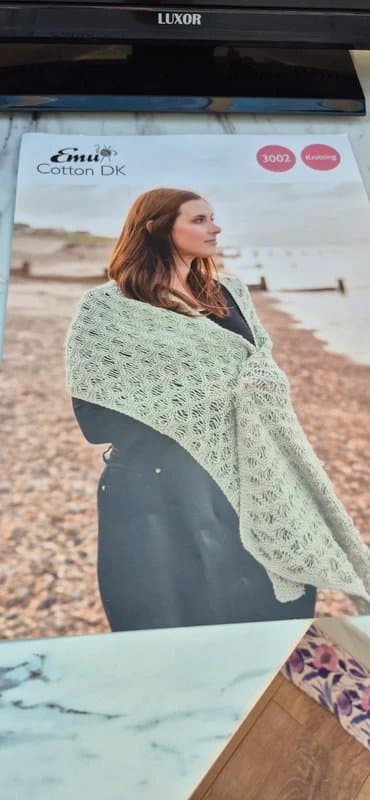 Emu Emu wrap knitting pattern dk