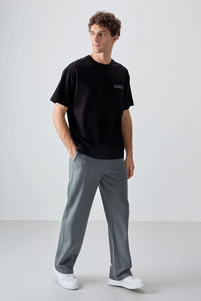 Tommy Life Tommy Life Men's Oversized Printed Cotton Jersey T-Shirt in Black - 2