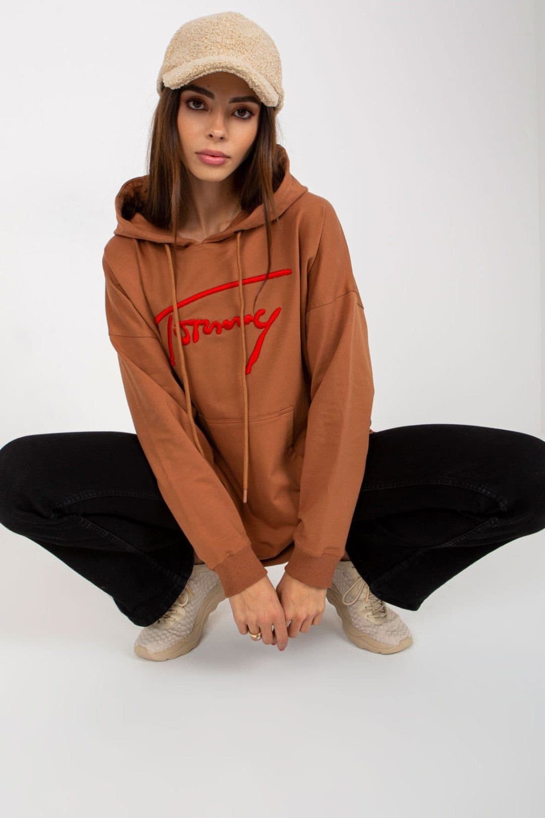 Love Lace Love Lace Women's Long Casual Hooded Sweatshirt with Pocket in Brown