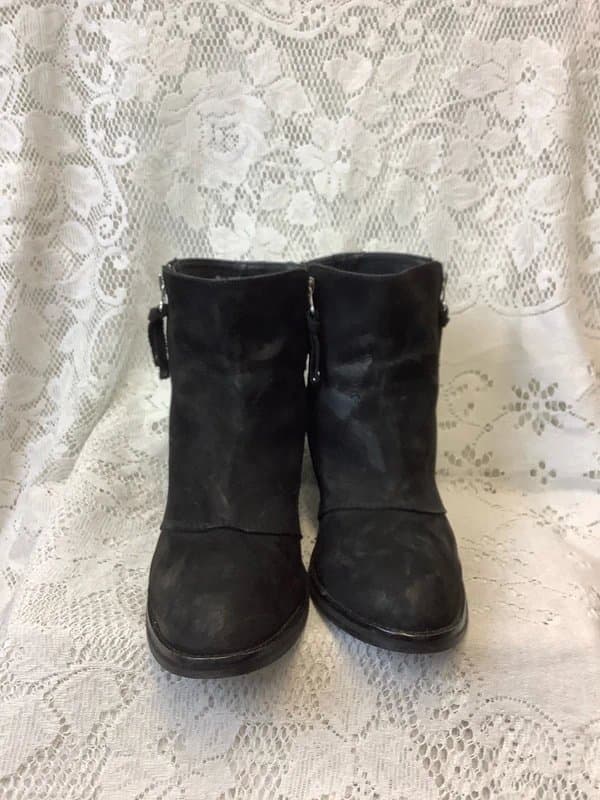 Topshop Ladies Topshop Black Leather Ankle boots size 40 Uk 7