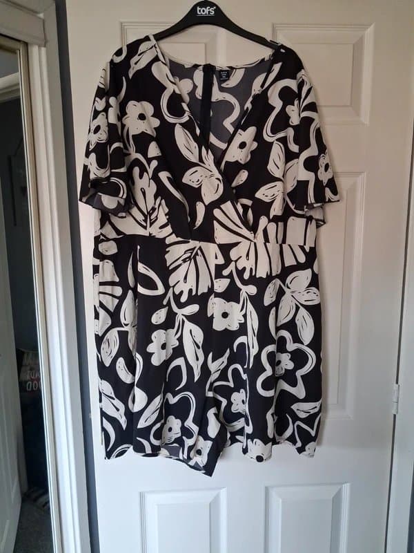 Shein Curve Summer playsuit size 3XL size 22