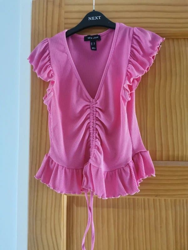 New Look Pink cropped ruched top.