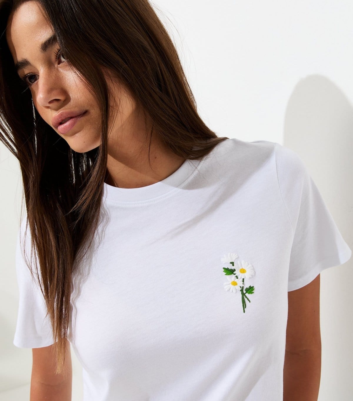 New Look White Cotton Floral Embroidered T-Shirt