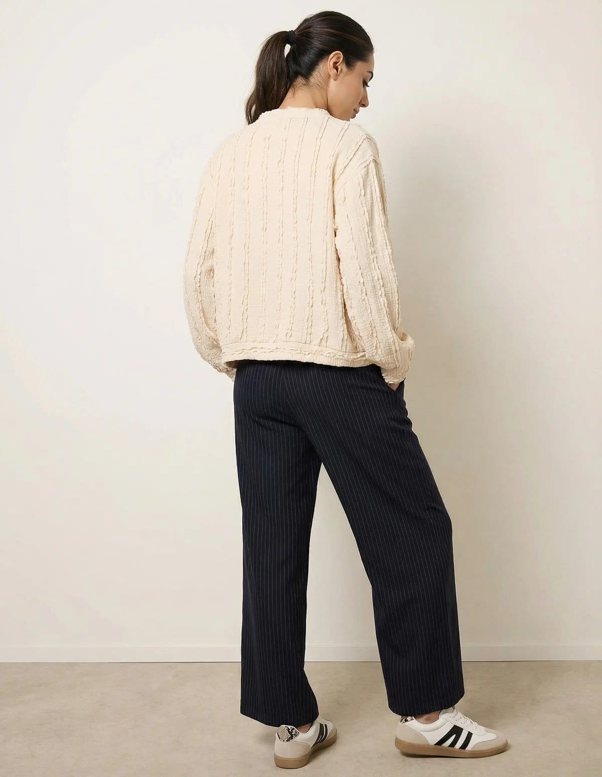 Blue Vanilla Ruffle Detailed Sleeve Top - 4