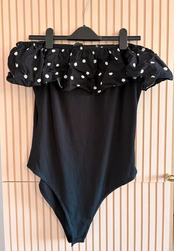 New Look Off the shoulder bodysuit