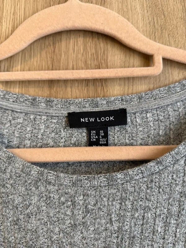 New Look New Look grey knitted jumper with knotted front