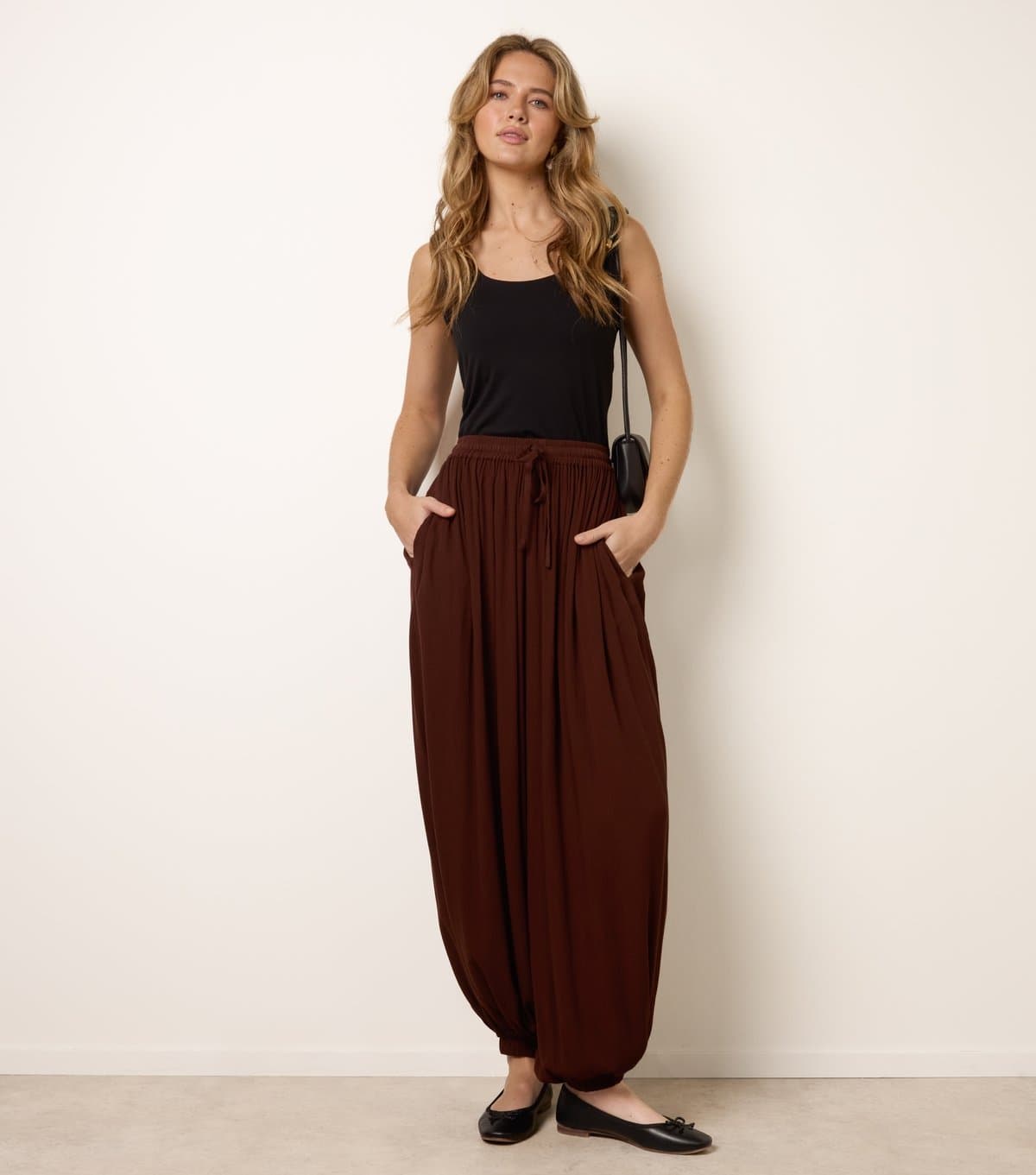 Blue Vanilla Women's Dark Brown Tapered Cuff Trousers Blue Vanilla New Look