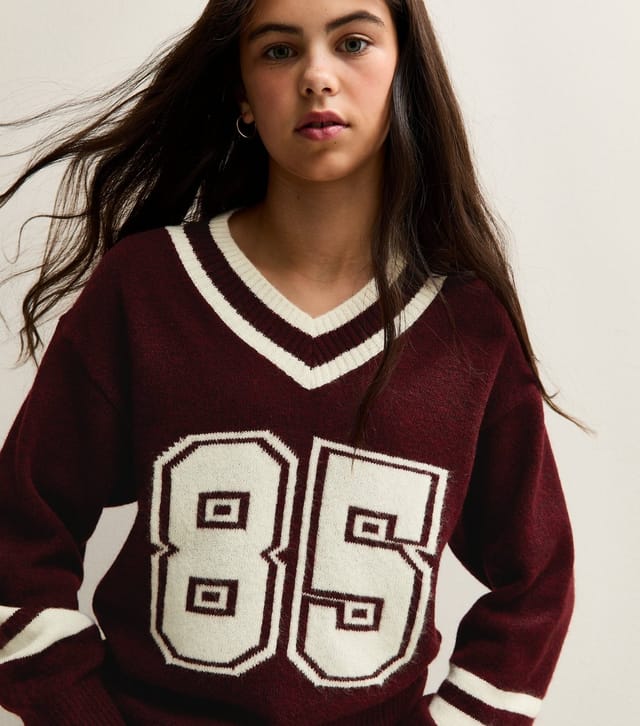 New Look Girls' Burgundy 85 V-Neck Contrast Trim Jumper New Look - 3