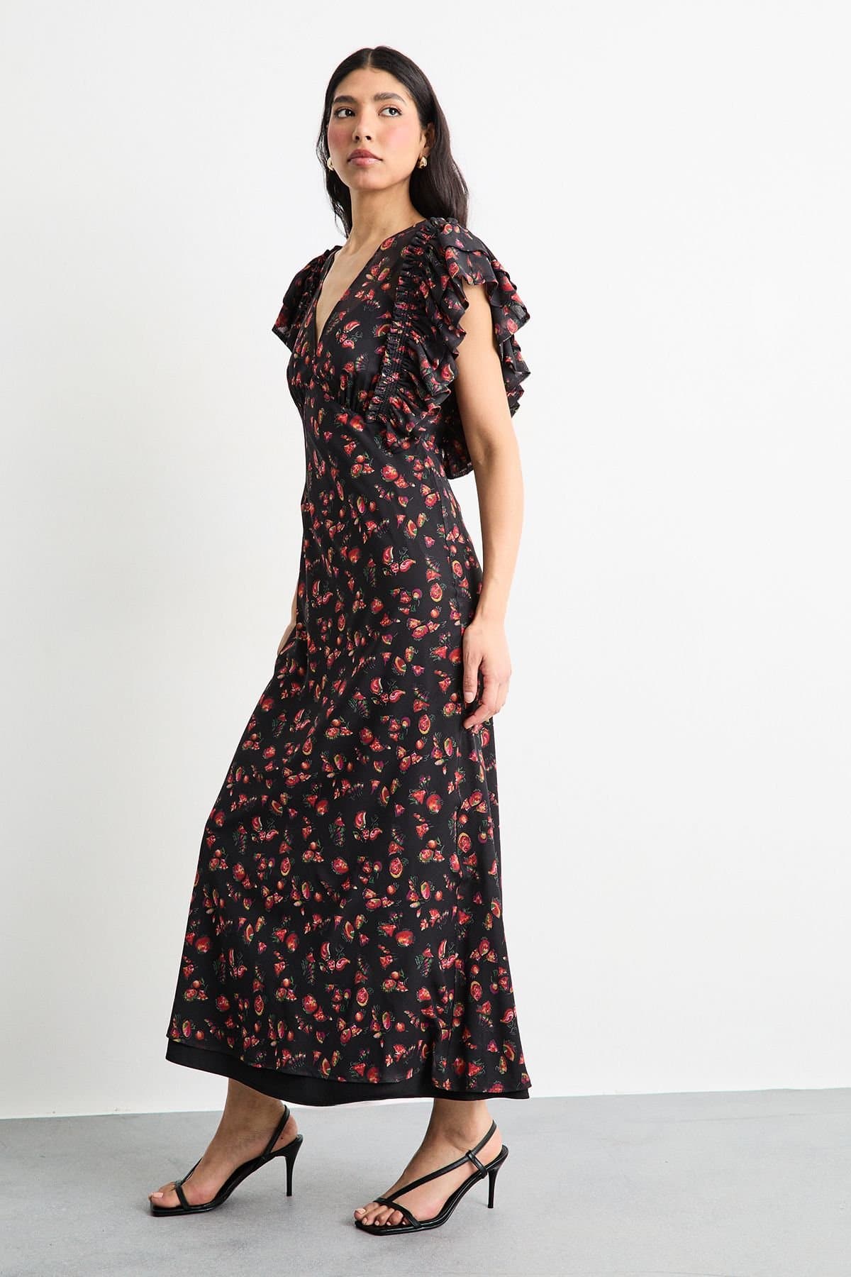 Warehouse Warehouse Women's Floral Print Ruffled Sleeve V Neck Maxi Dress in Black