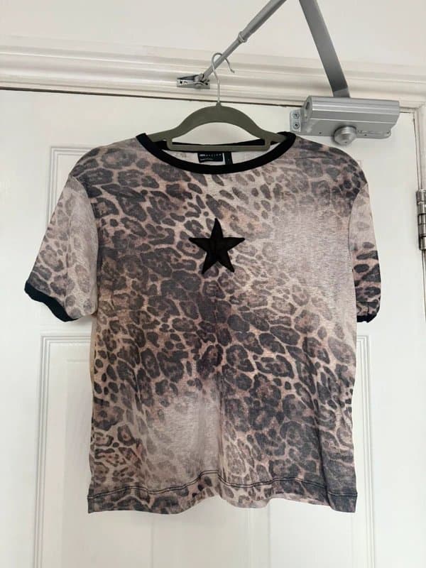 ASOS ASOS leopard print t shirt