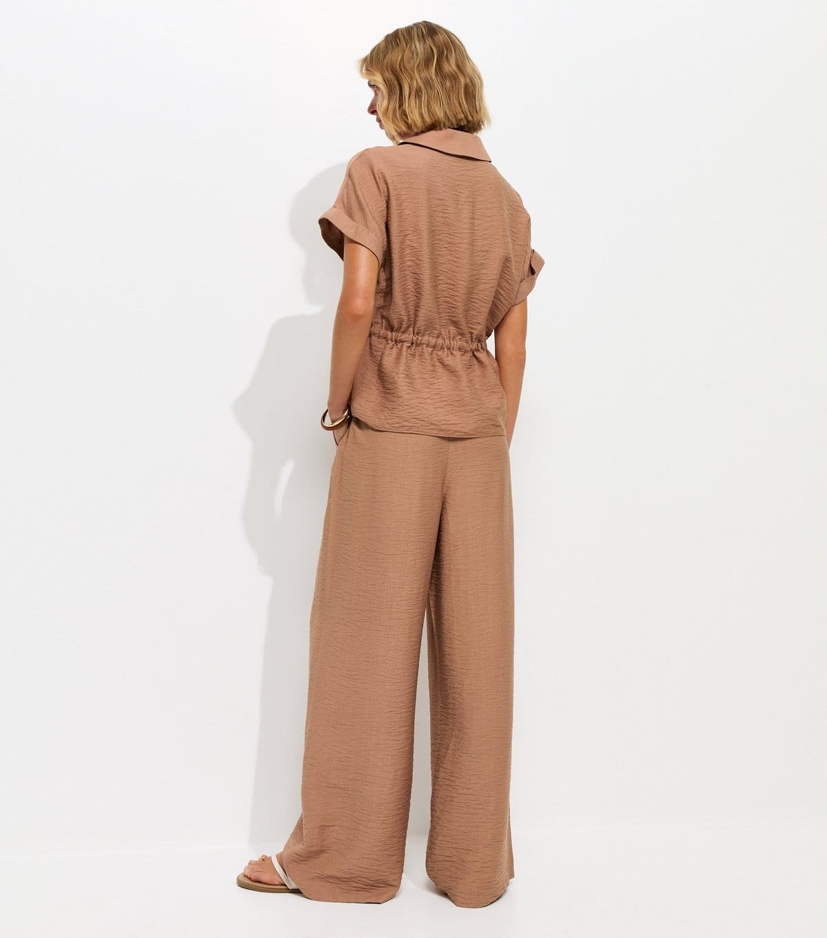 New Look Women's Mink Crinkle Texture Wide Leg Trousers New Look - 4