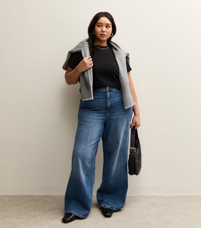 New Look Women's Plus Size Black Crew Neck T-Shirt Curves New Look - 3