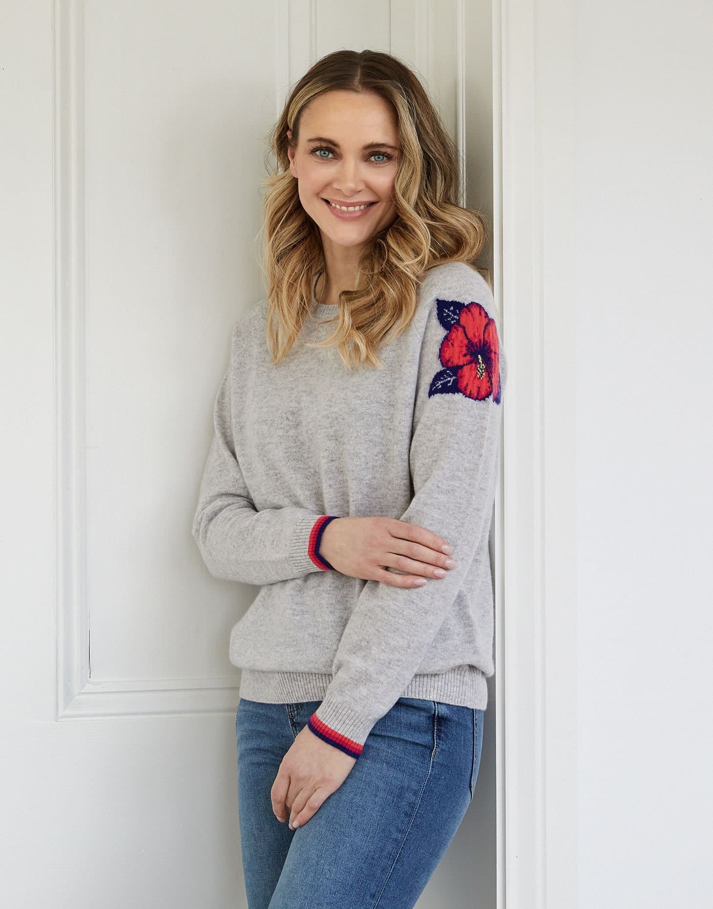Cove Cove Grey Cashmere Crew Neck Jumper with Floral Detail