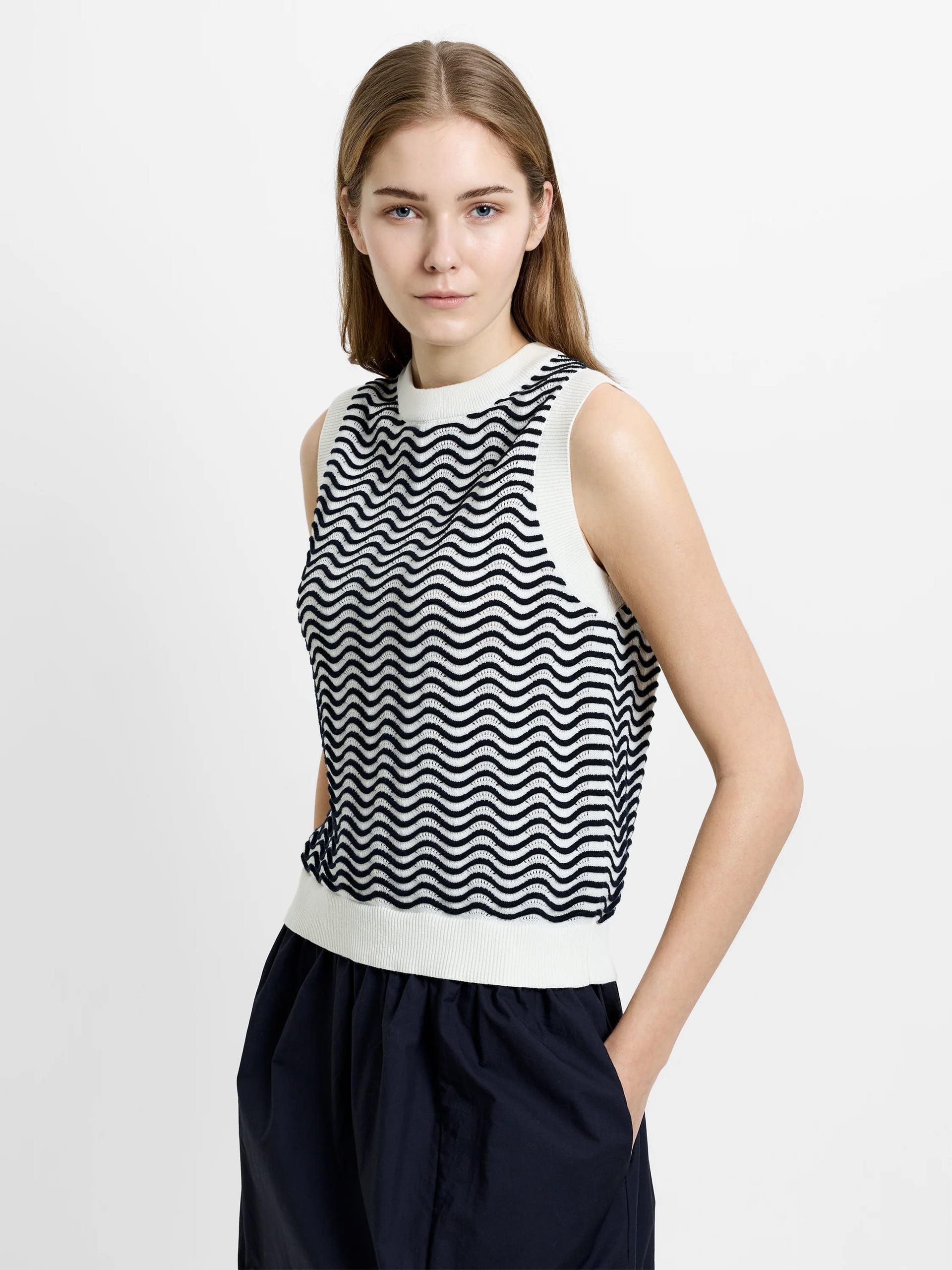 French Connection Cream/Navy Sleeveless Wave Knit Jumper