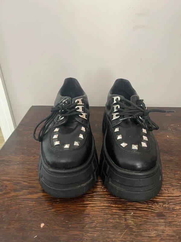 ASOS ASOS Design Black Studded Platform Creepers Studded Platform Loafers Lace Up| UK 7 / EU 40