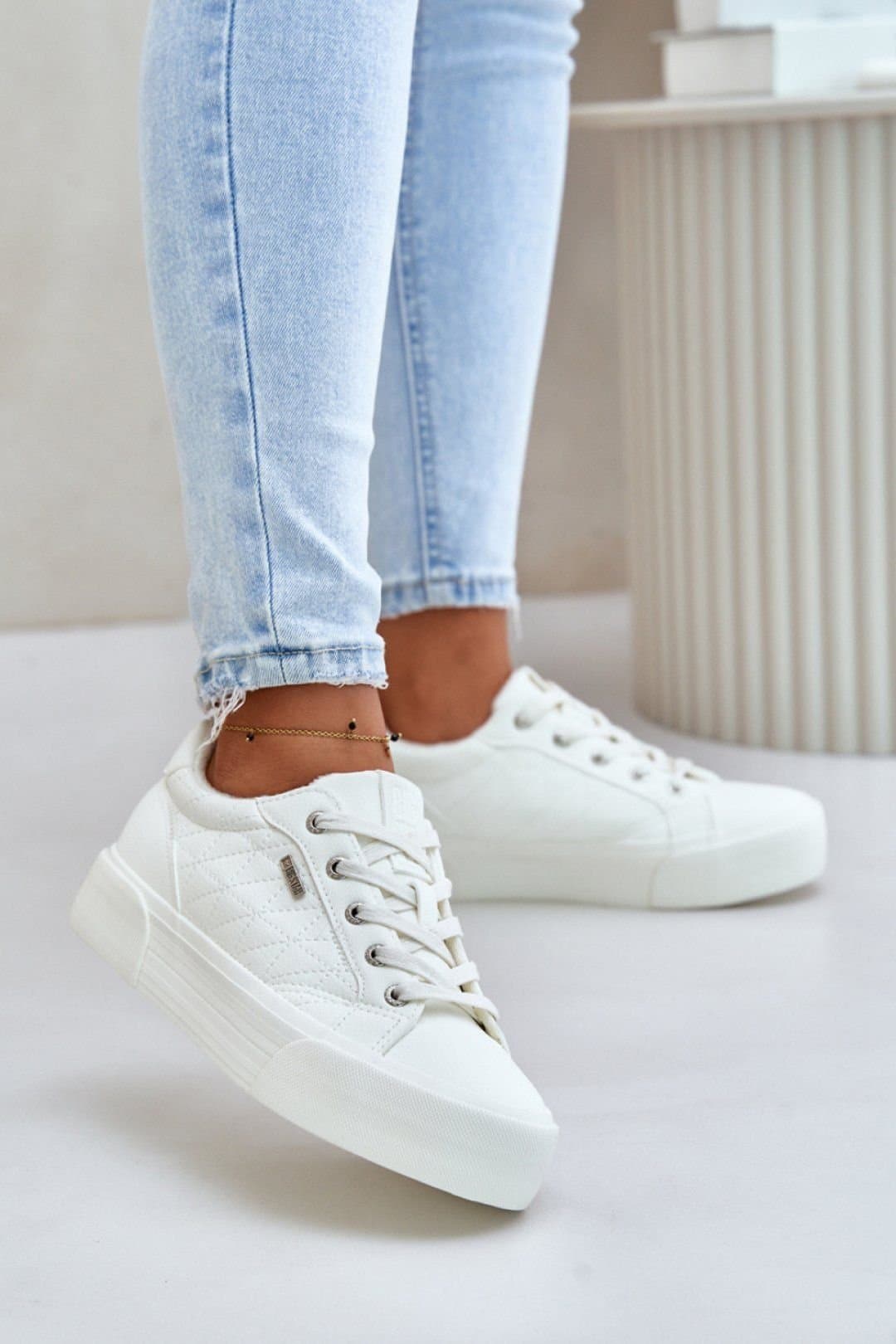 Love Lace Love Lace Women's Platform Insulated Sneakers with Shoe Blanket for Cold Days in White