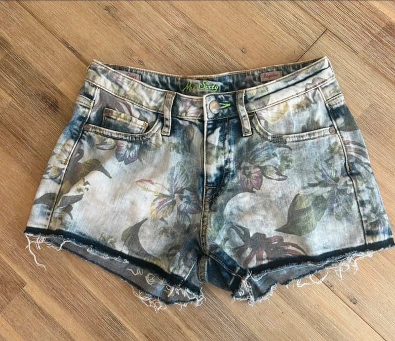 Miss Sixty 💚 Miss Sixty Y2K Floral Denim Low Rise Shorts Festival Ibiza W23