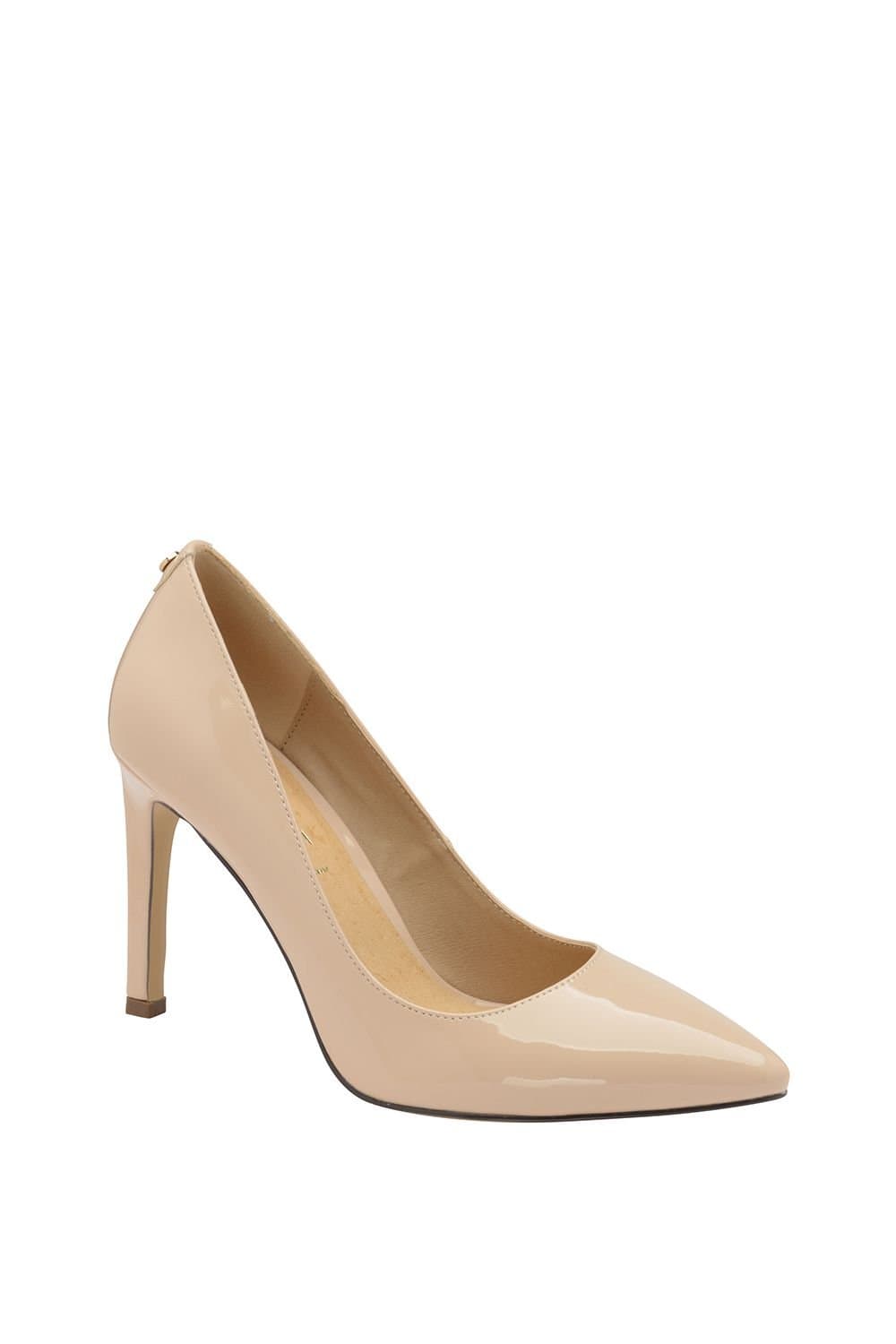 Ravel Ravel Women's 'Edson' Pointed-Toe Court Shoes in Natural