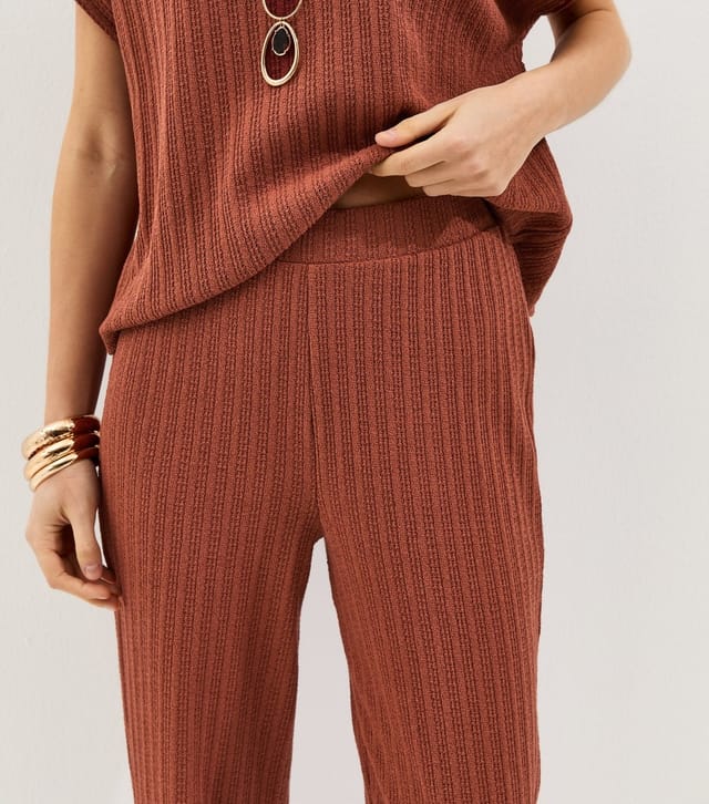 New Look Women's Dark Red Textured Soft Touch Trousers New Look - 2