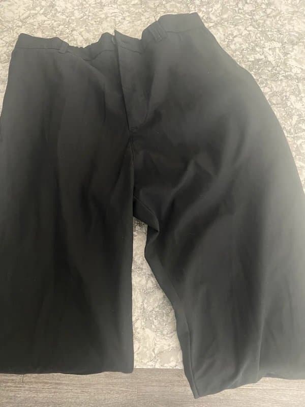 Bershka Men’s black suit trousers Bershka