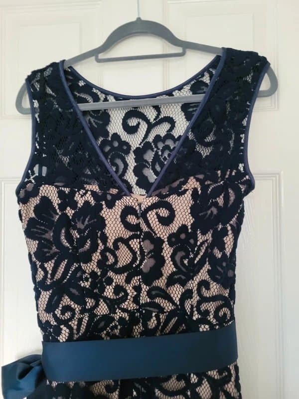 Betsy & Adam Betsy & Adam navy/nude lace occasion/party/prom maxi dress size 16