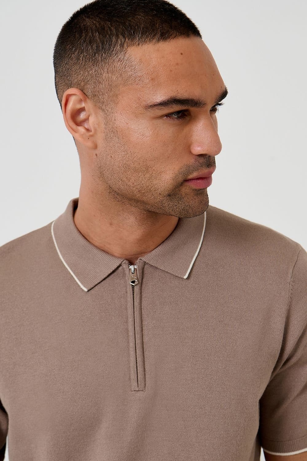 Threadbare Threadbare Men's Knitted Quarter Zip Polo With Contrast Tipping in Taupe - 4